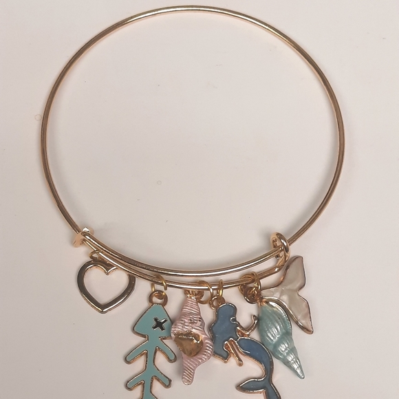 NEW Mermaid Sea / Ocean Life Charm Bracelet - Picture 1 of 4